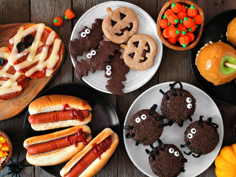 Fingerfood Buffet für eine Halloween-Party.