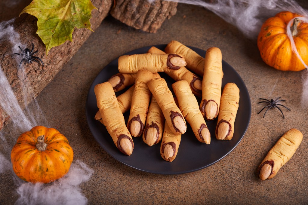 Hexenfinger Cookies für Halloween.