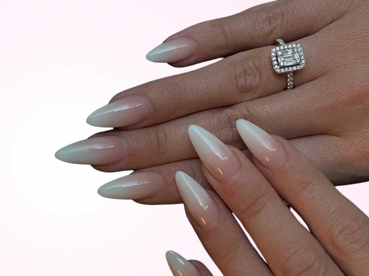 Mandelf&ouml;rmige N&auml;gel im Babyboomer Design