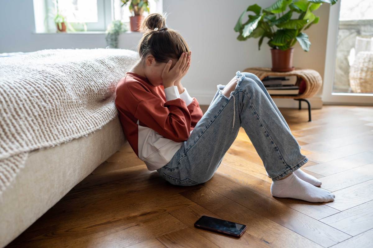 Teenager und junge Erwachsene sind mit Internet und Handy groß geworden. Gefahren, die das Versenden expliziter Bilder und Videos birgt, sehen sie oft nicht.