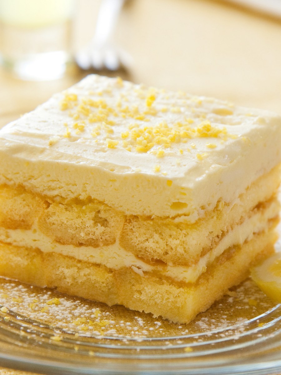 Zitronen-Tiramisu mit Limoncello: Rezept für das fruchtig-frische Dessert