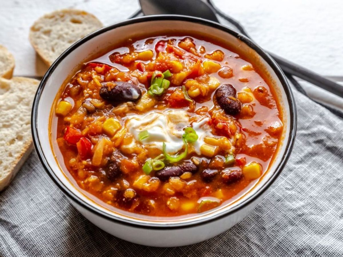 Kaum zu glauben, dass das vegan ist! Weltbestes Chili sin Carne dank Geheimzutat