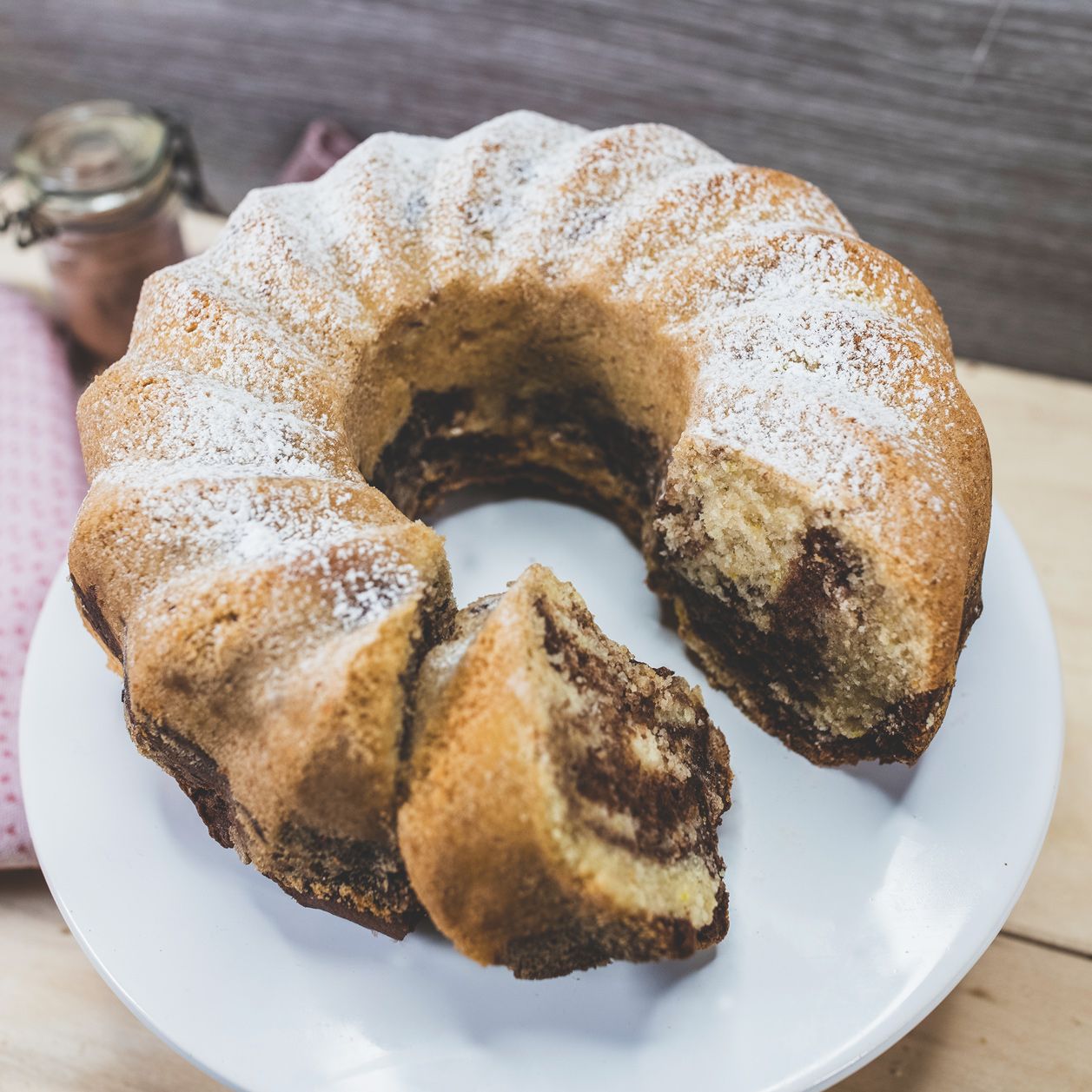 Vegan backen: Rezept für veganen Marmorkuchen