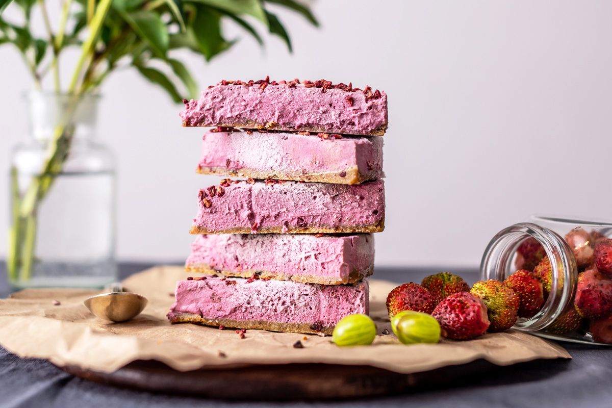 Sahnekuchen solltet ihr gleich nach dem Auftauen verzehren