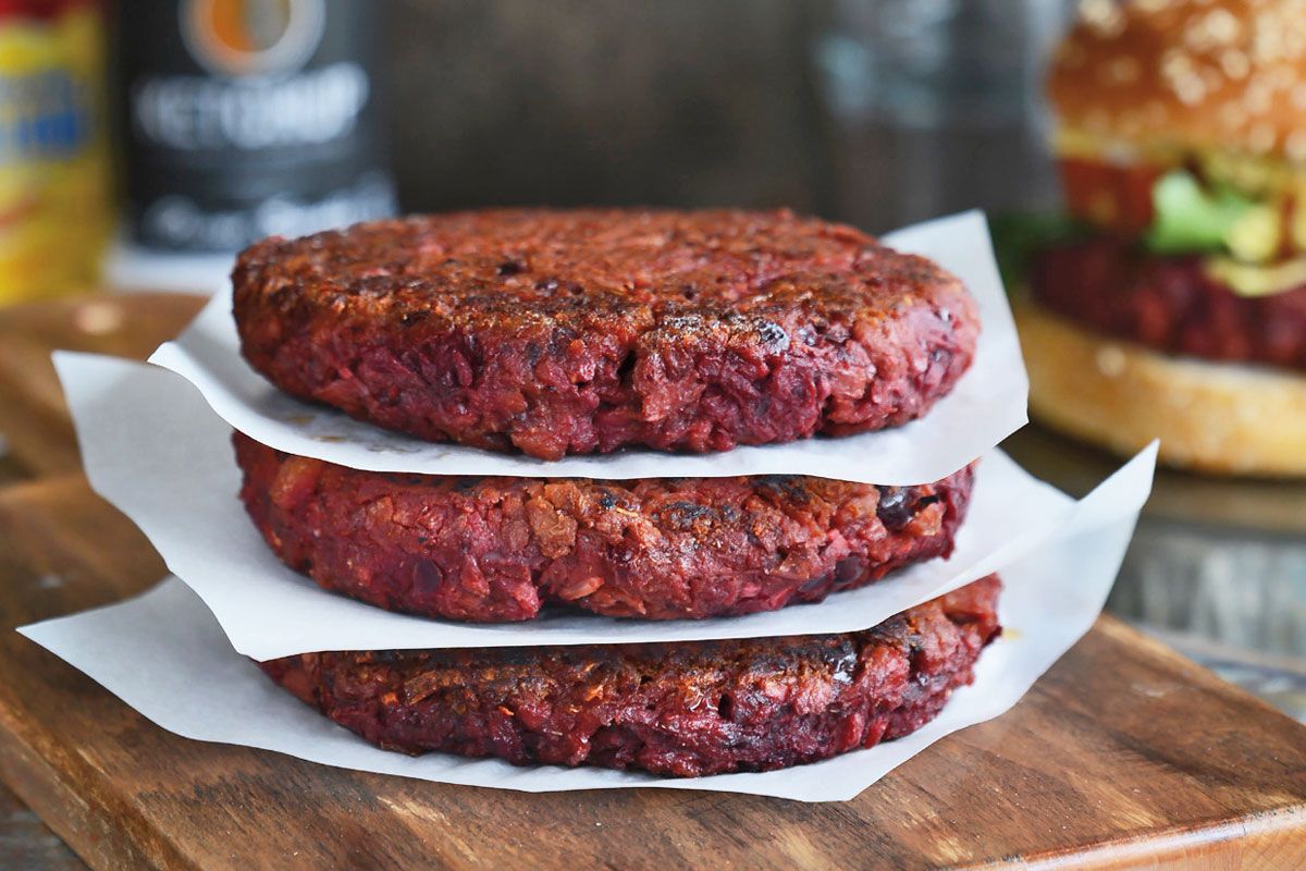 So einfach könnt ihr vegane Burger selber machen