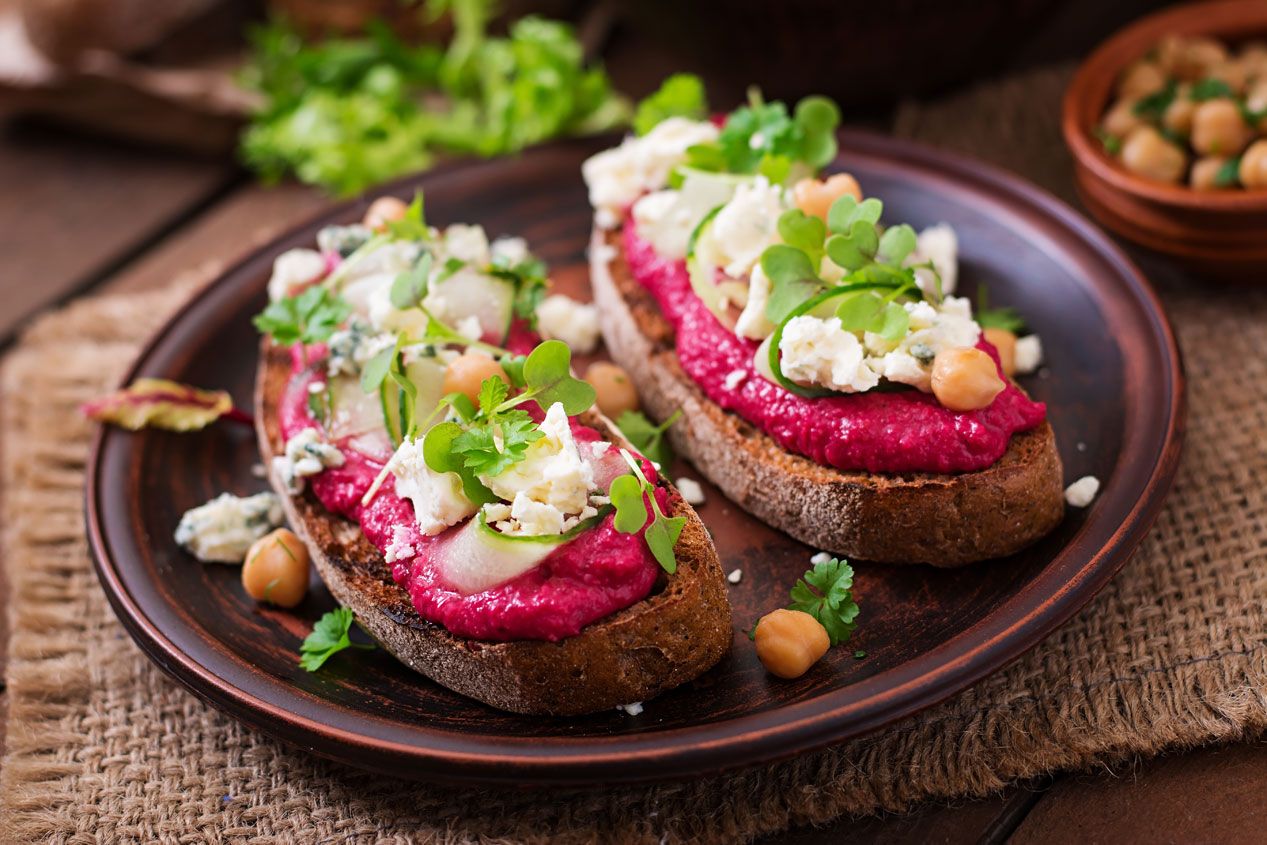 Kalorienarmes Abendessen: belegtes Vollkornbrot