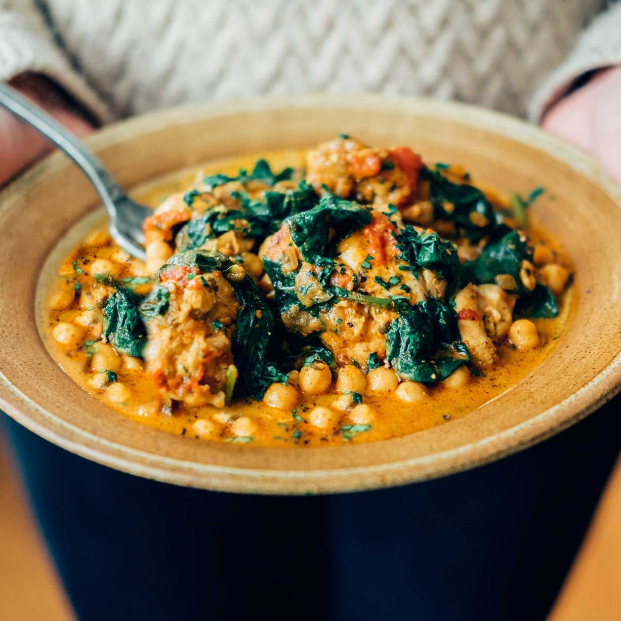 Leichter Lunch: Kicherebsen mit Currysoße