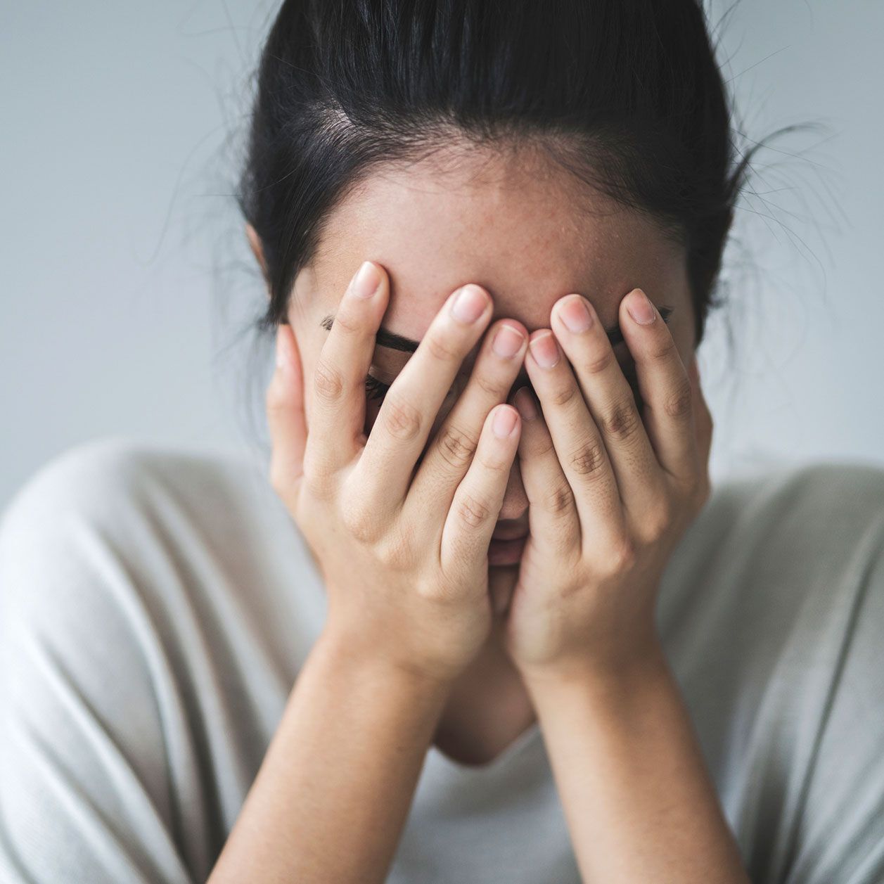 Hilfsangebote bei häuslicher Gewalt im Überblick. Hilfsangebote bei häuslicher Gewalt im Überblick.