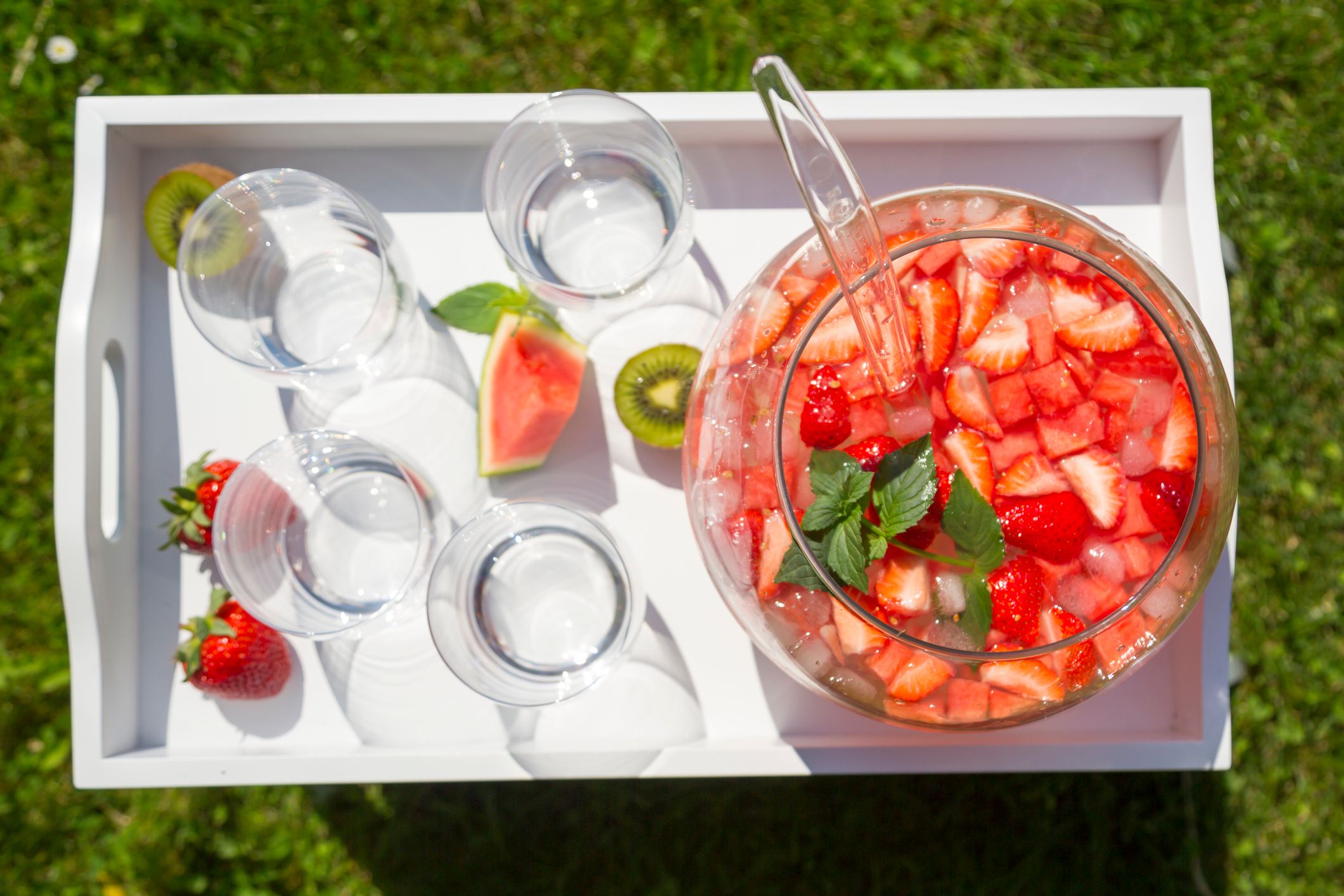 Kinderbowle Rezept mit Erdbeeren