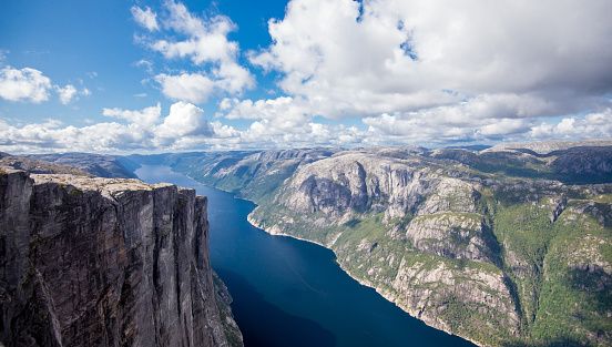 Stavanger hat eine atemberaubende Landschaft zu bieten.