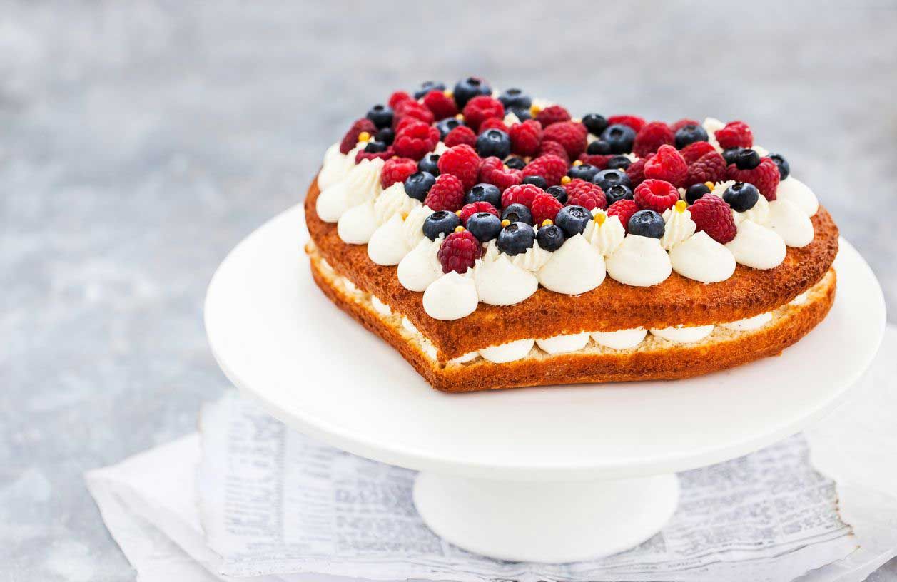 Geschenke zum Muttertag: selbstgebackener Kuchen