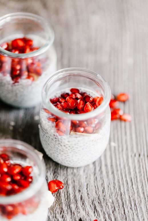 Chia Pudding mit Granatapfel