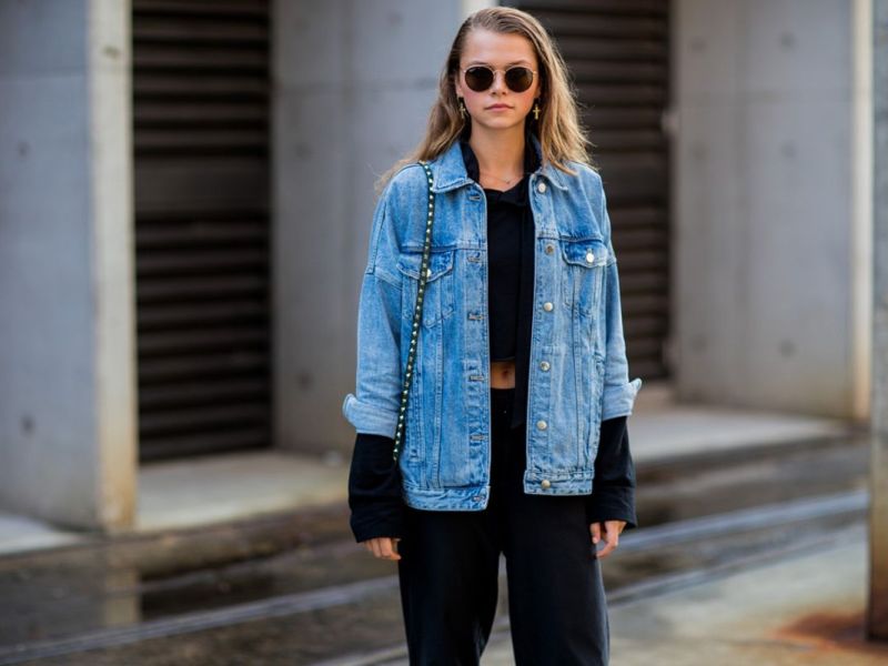 Jeansjacke kombinieren: Die besten Tipps