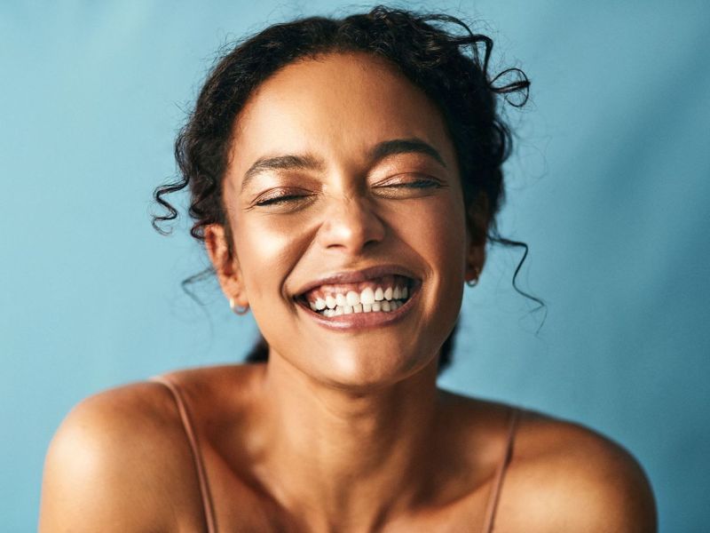 Auf dieses Hyaluronserum schwören Frauen mit strahlender Haut