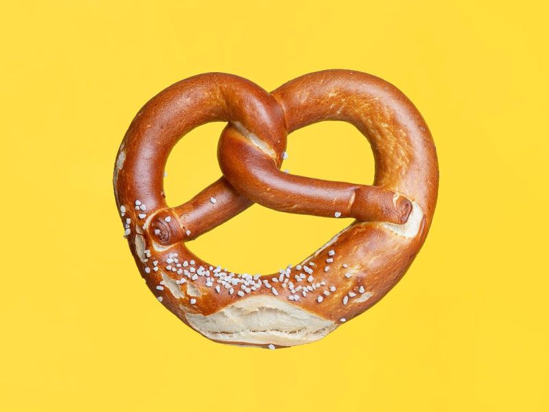 Brezel selber machen: Einfaches Rezept mit und ohne Lauge