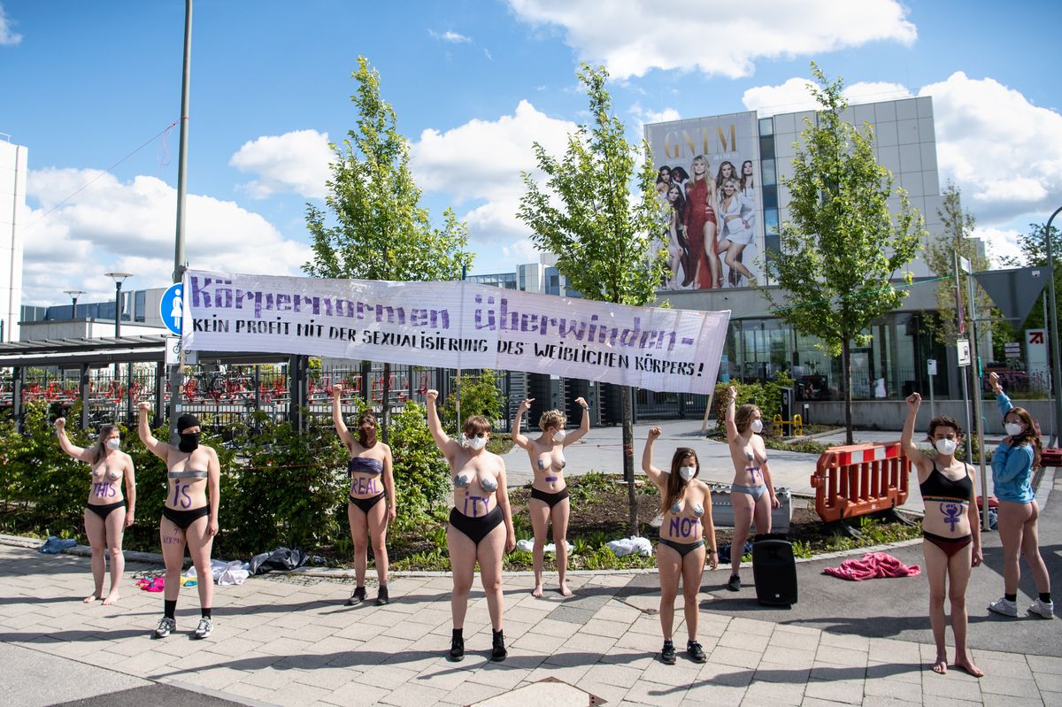 Germany's Next Topmodel: Nackter Protest kurz vor dem Finale