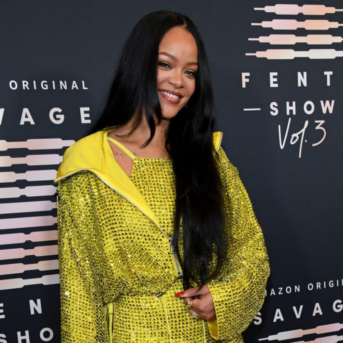 Rihanna zeigt ihren Babybauch