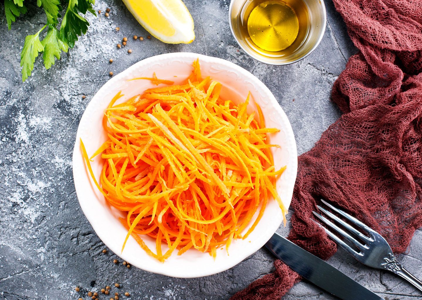 Möhrensalat - genial als Essen für heiße Tage!