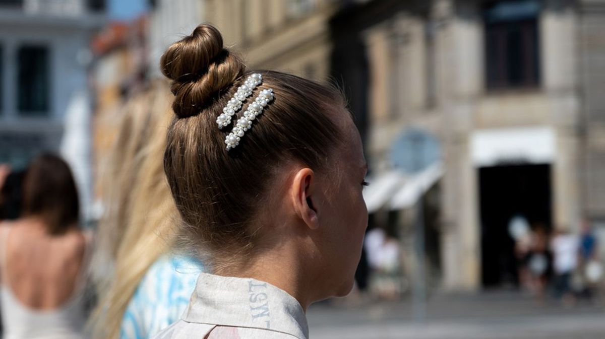 Die schönsten Frisuren, wenn keine Zeit zum Haarewaschen ist.