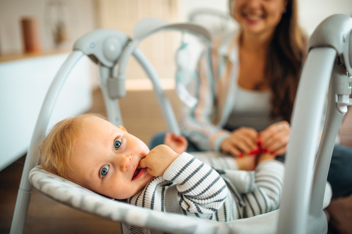 Babywippe: Ab wann darf mein Baby wie lange schaukeln?