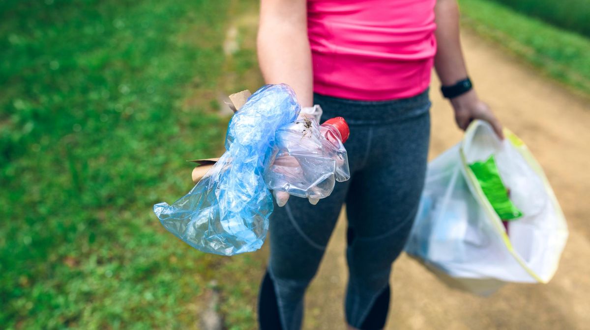 Plogging: Dieser Fitness-Trend lohnt sich für dich und für die Umwelt!