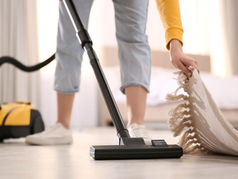 Staub reduziert man am besten mit einem Staubsauger