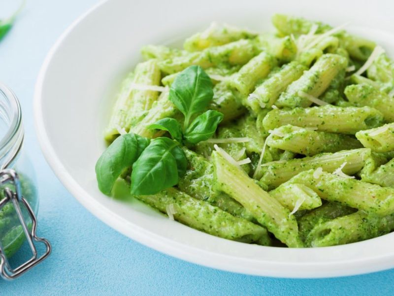 Nudeln mit Spinat-Pesto