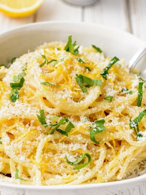 Schnelle Zitronen-Pasta: Einfaches Rezept f&uuml;r Genie&szlig;er