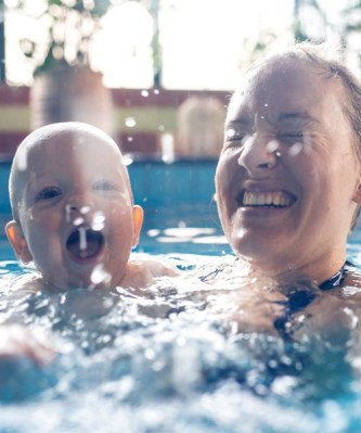 Babyschwimmen macht auch richtig Spaß!