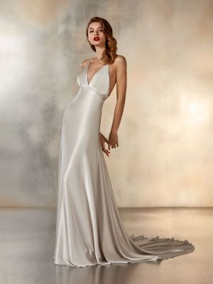 Ladder, Pronovias