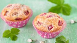 Rhabarber Muffins in rosa Förmchen