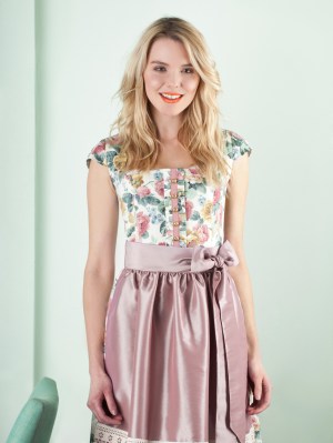 Baumwoll-Seiden Dirndl von Janina Trachten Baumwoll-Seiden Dirndl von Janina Trachten