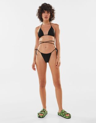 Schn&#xFC;r-Bikini von Bershka