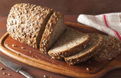 Vollkornbrot enthält viel Magnesium