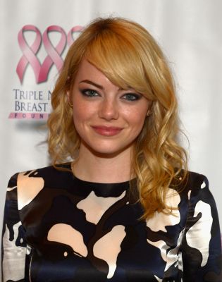 Ponyfrisuren für runde Gesichter: Emma Stone