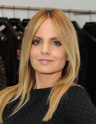 Ponyfrisuren für eckige Gesichter: Mena Suvari