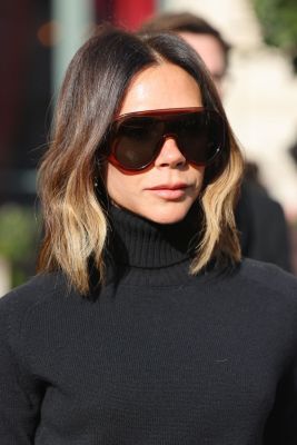 Der leichte Shag mit sanften Fransen und Wellen sorgt für Volumen an den richtigen Stellen – ideal für Herzformen.