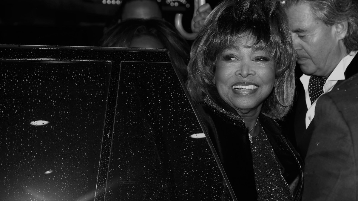 Tina Turner (†83)