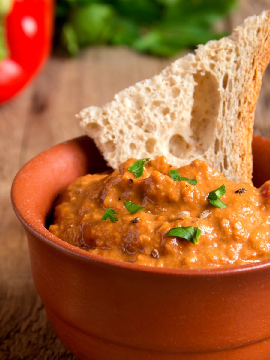 Griechischer Feta-Paprika-Dip: Wenn Grillen nach Urlaub schmeckt