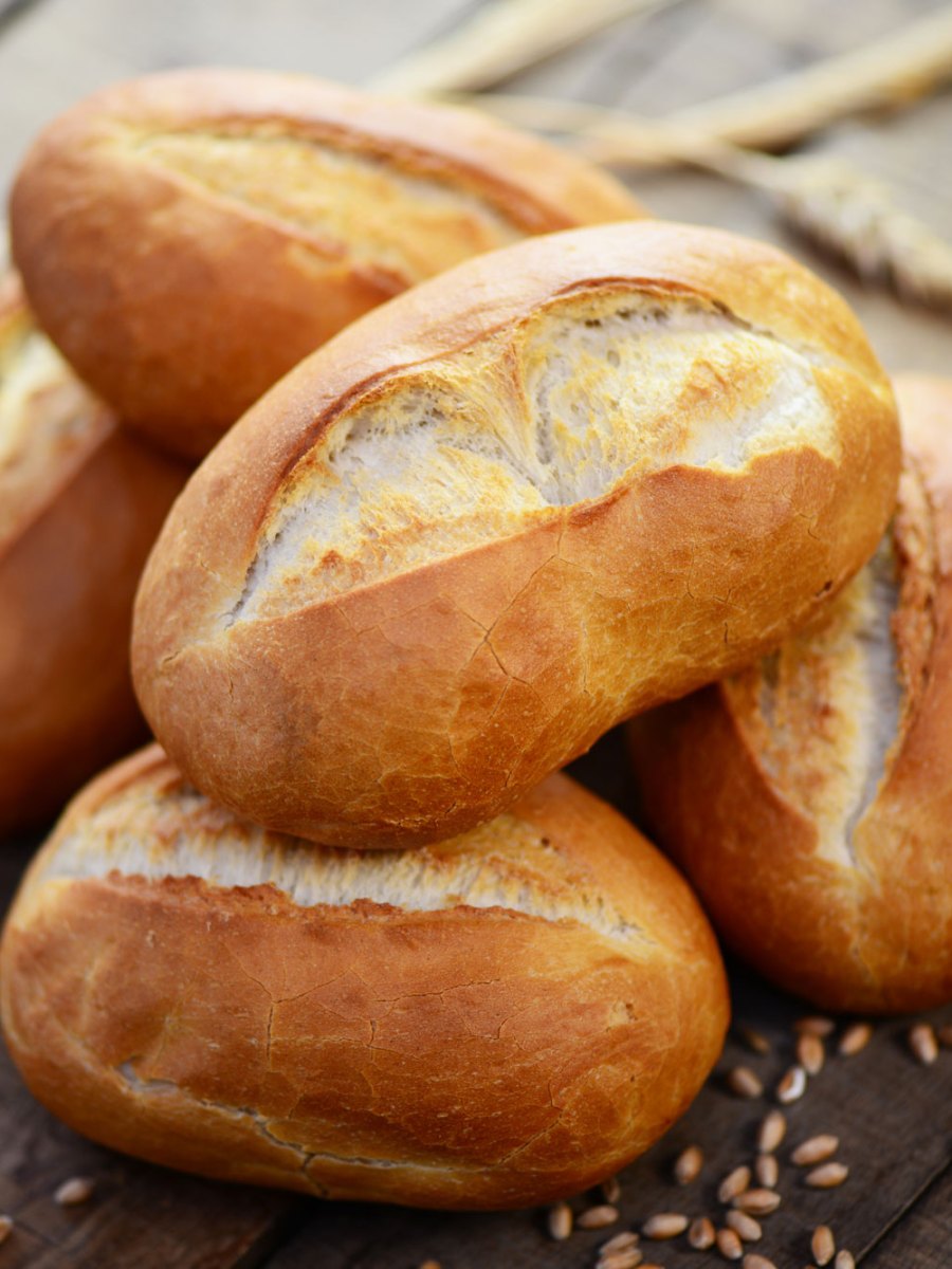 Nur drei Zutaten: Rezept f&uuml;r knusprig-fluffige Sonntagsbr&ouml;tchen ohne Hefe