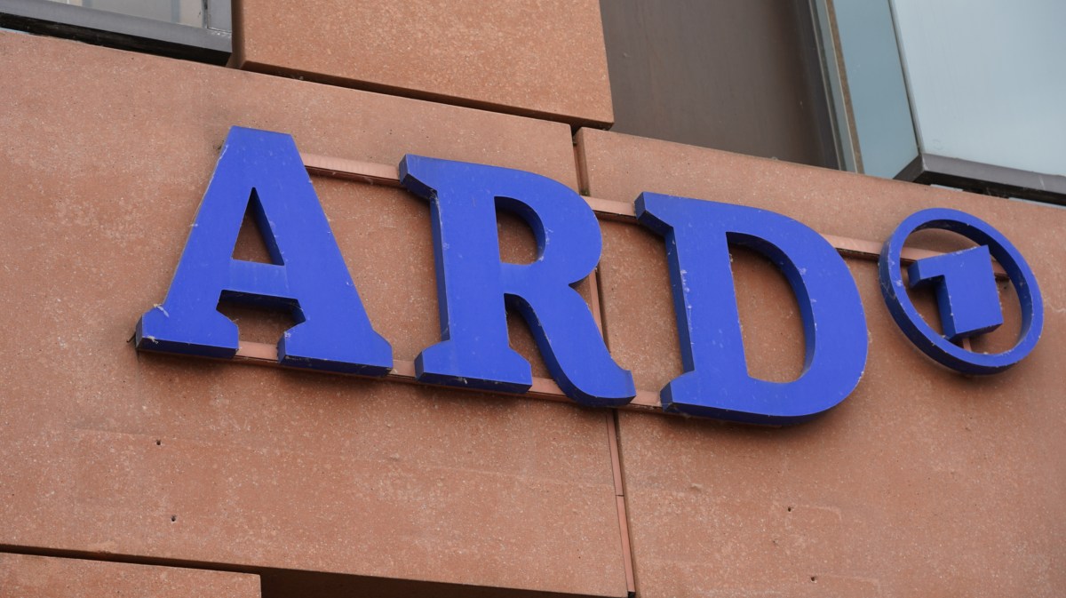 ARD-Logo an Hauswand