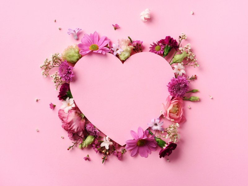 Herz mit Blumen als Liebesspruch