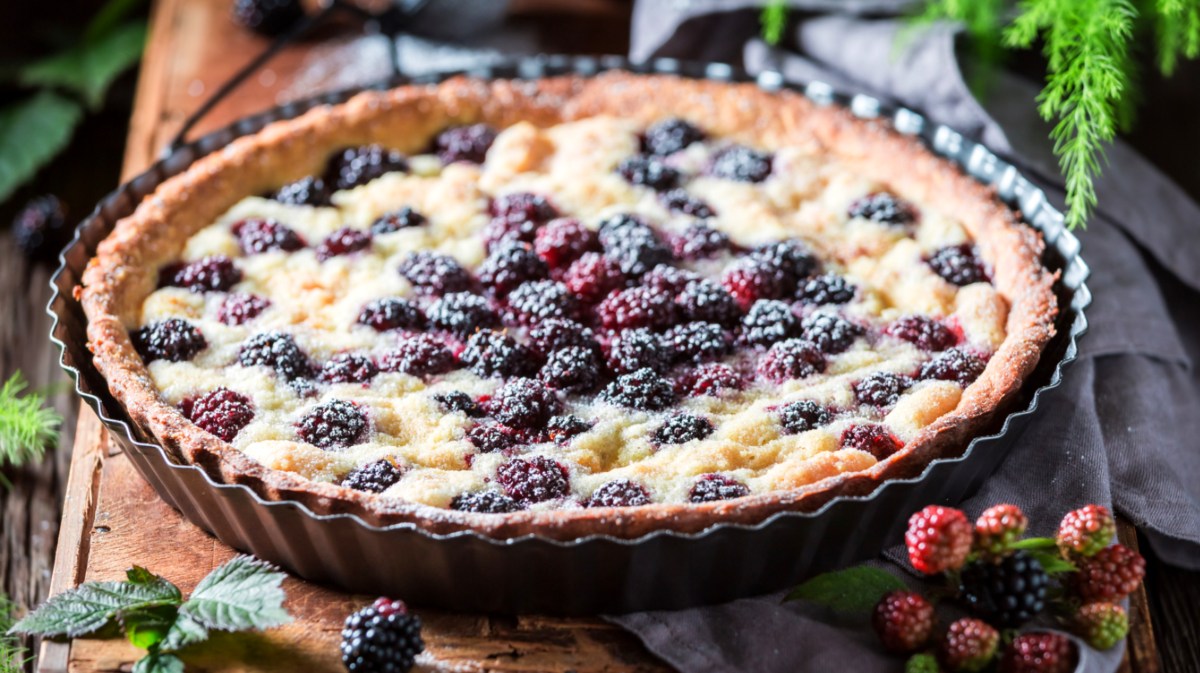 Macht ordentlich was her: unsere Brombeer-Tarte.