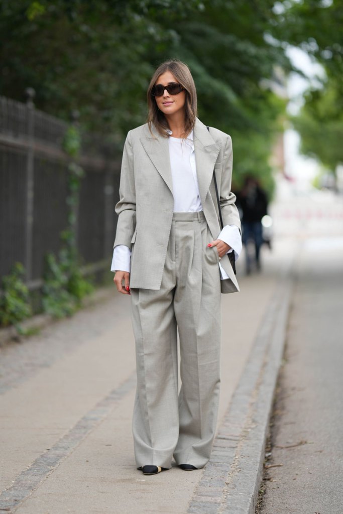 Street Style Herbst Trend 2023 mit Hosenanzug