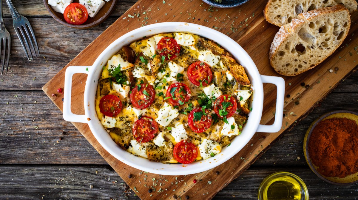 Geht ganz fix: unser Tomaten-Feta-Auflauf