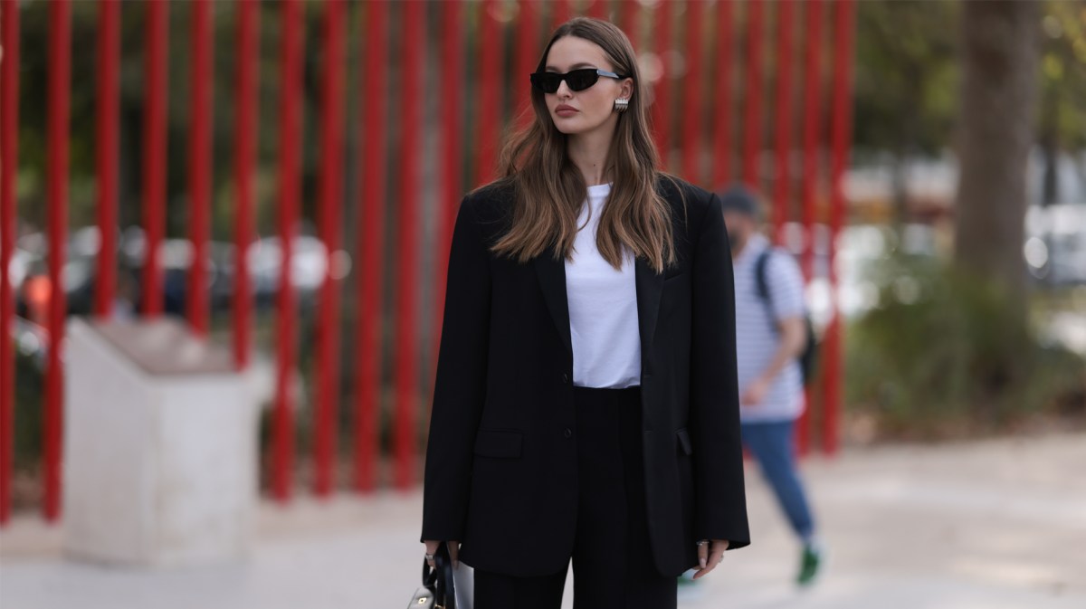 Streetstyle mit Blazer und Hose.