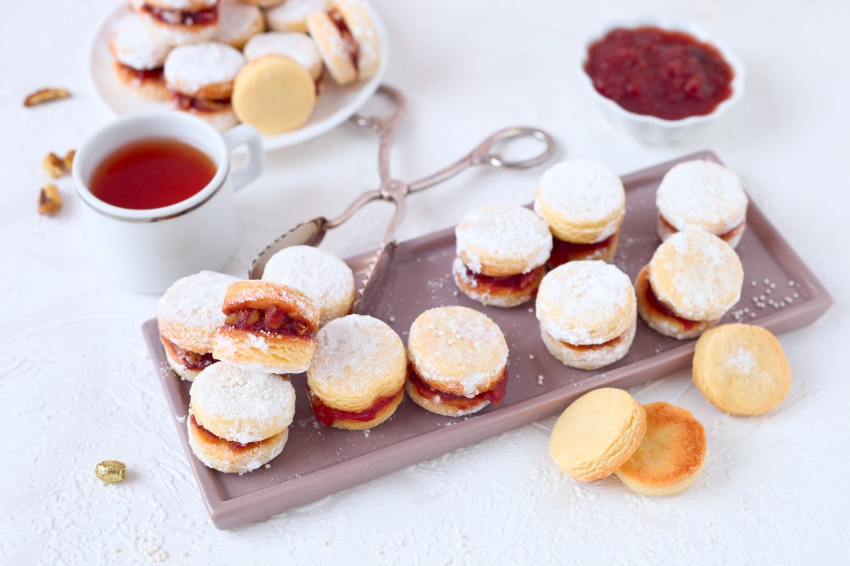 Marzipan Plätzchen mit Marmelade