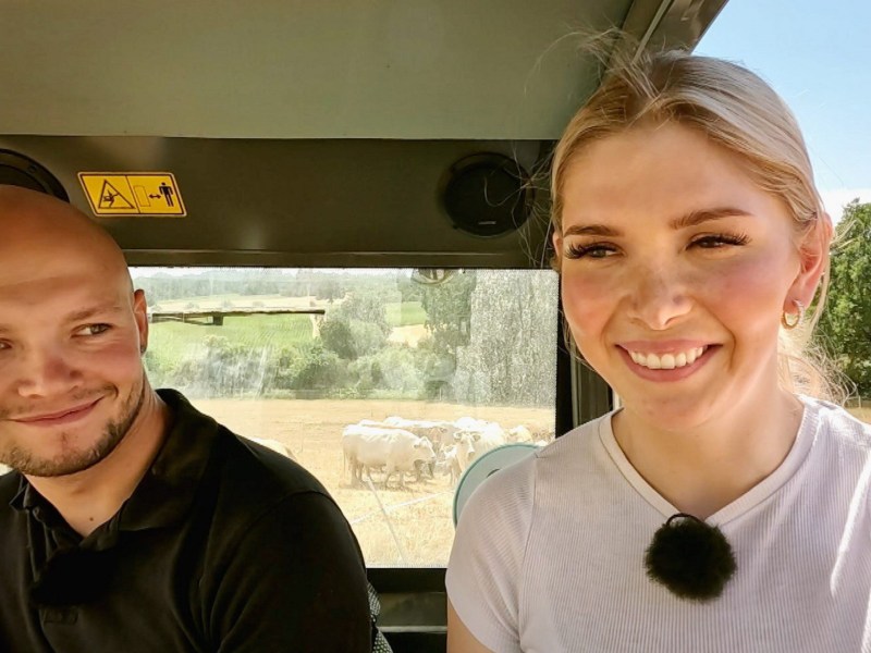 Pferdewirtin Carolin und Marcel bei Bauer sucht Frau.