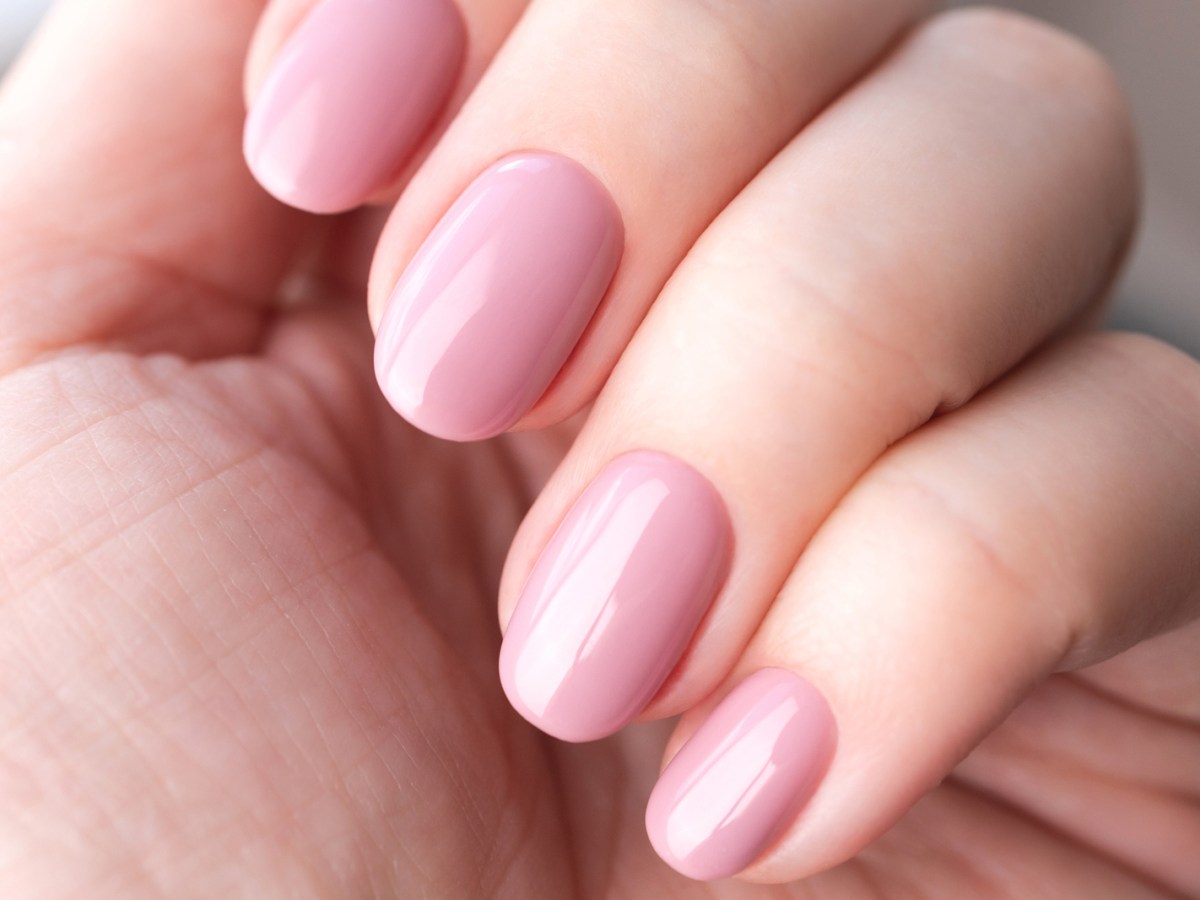 Gelnägel in Rosa