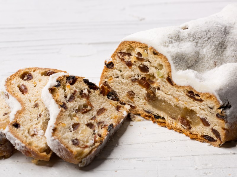 Marzipan Stollen in Scheiben